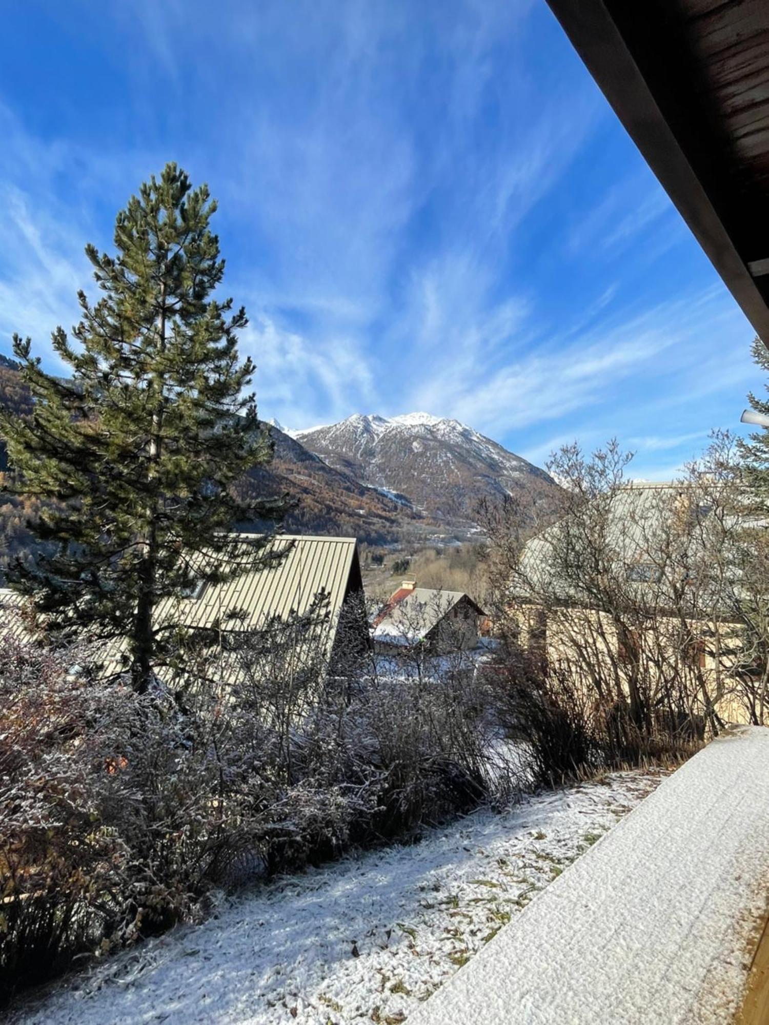 Serre Chevalier Studio 30 M2 Coin Montagne A 8 Minutes Des Pistes Saint Chaffrey Bagian luar foto